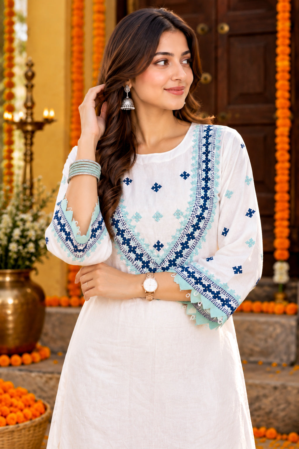Off White Kutch Hand Embroidery Cotton Kurta