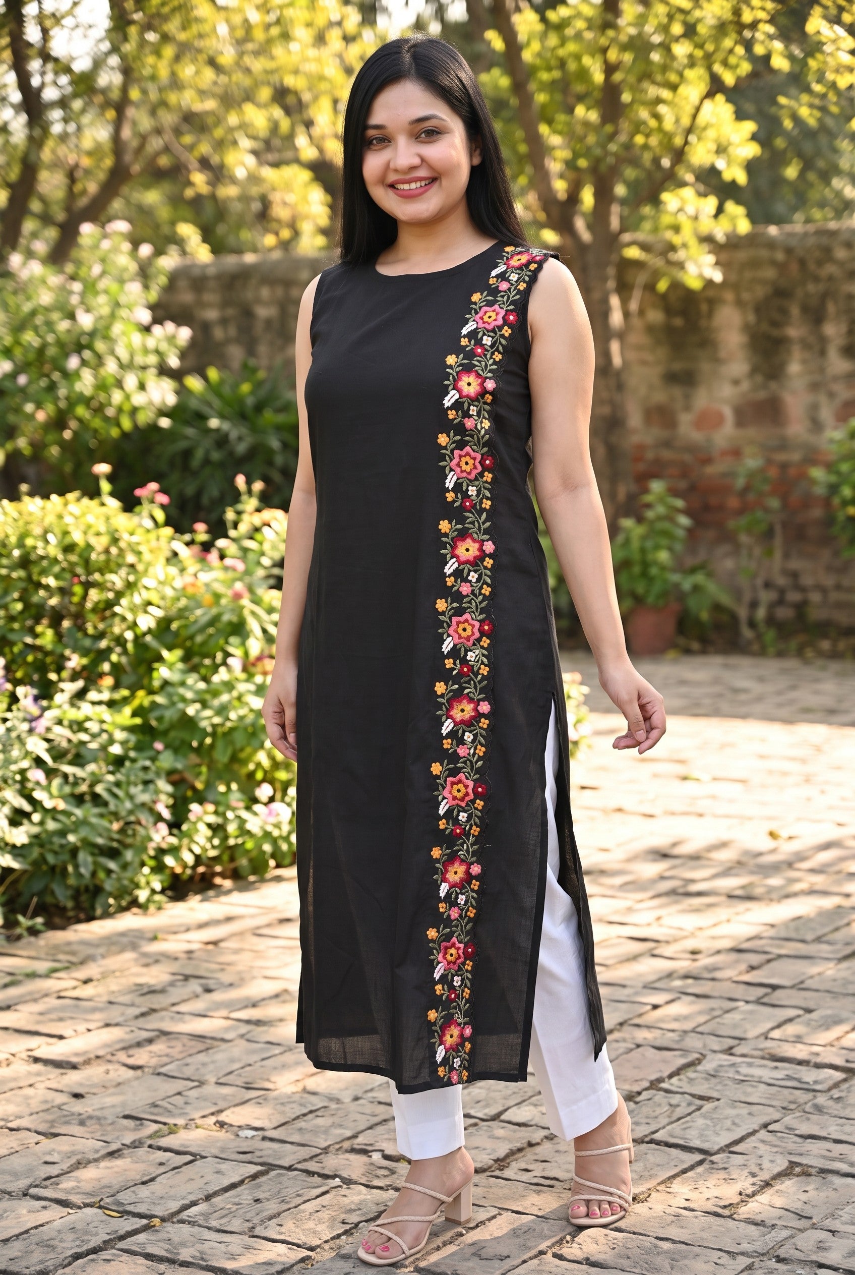 Black Floral Embroidered Cotton Kurta