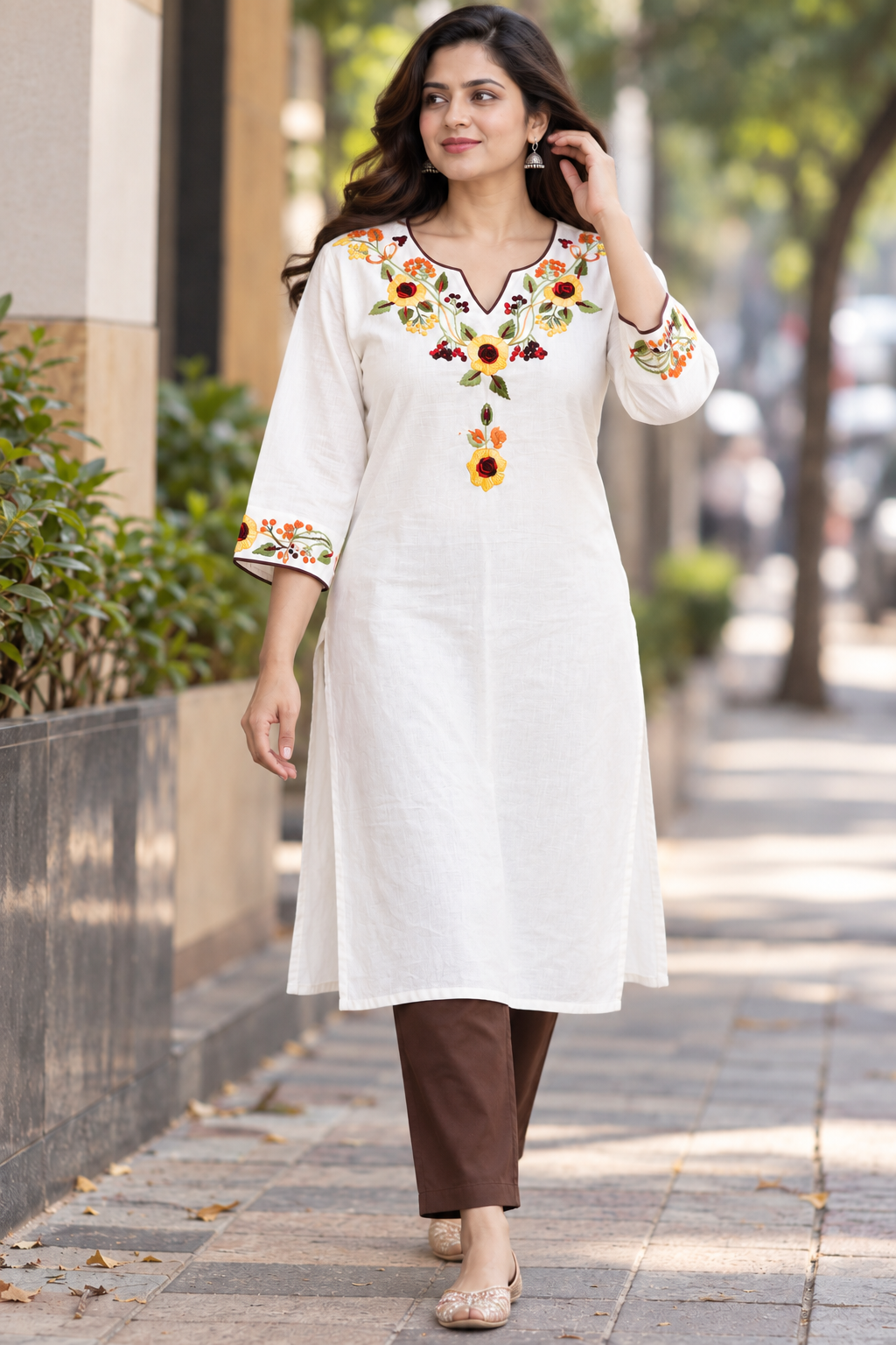 Off White Hand Embroidered Cotton Kurta