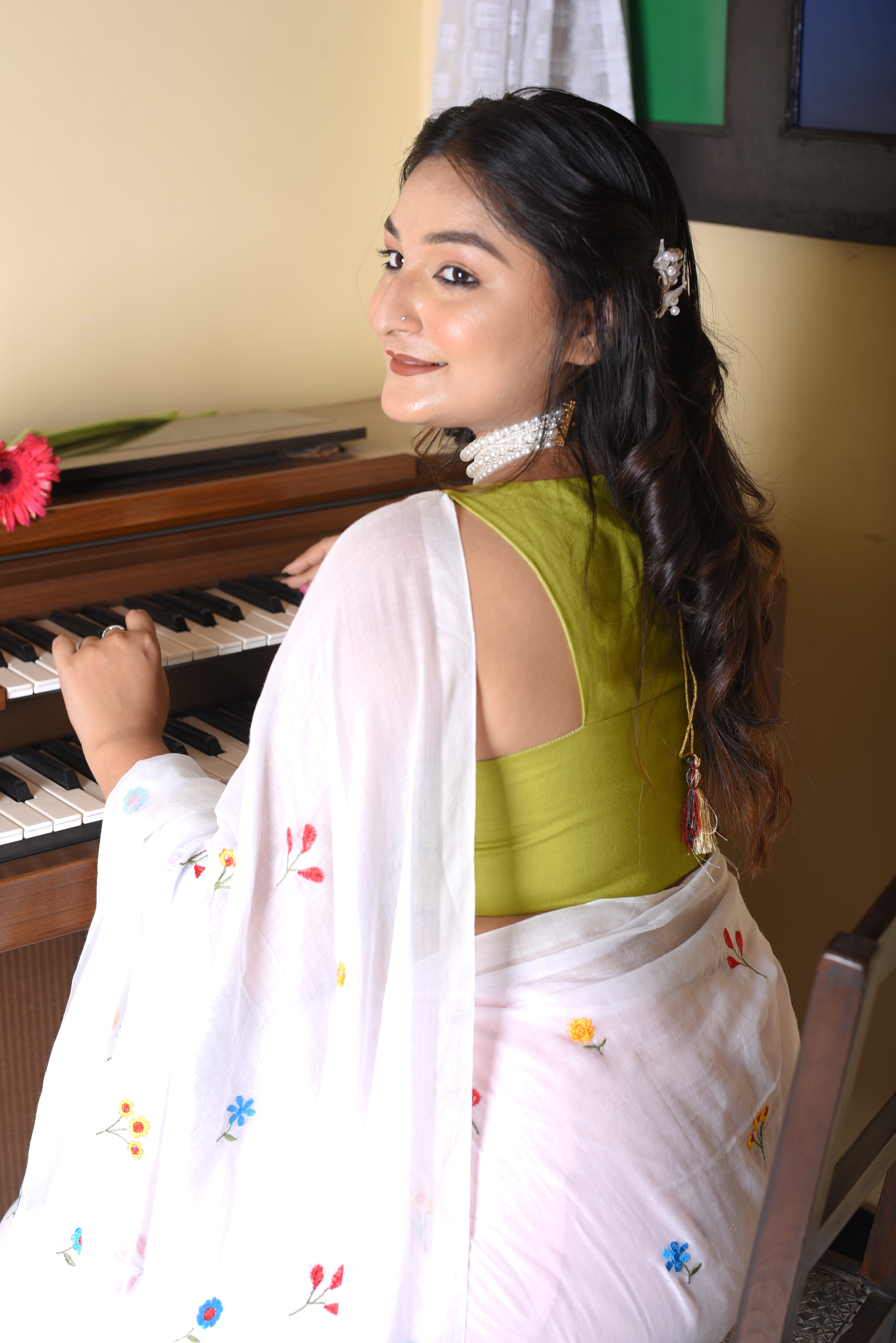 White Mulmul Cotton Embroidery Saree