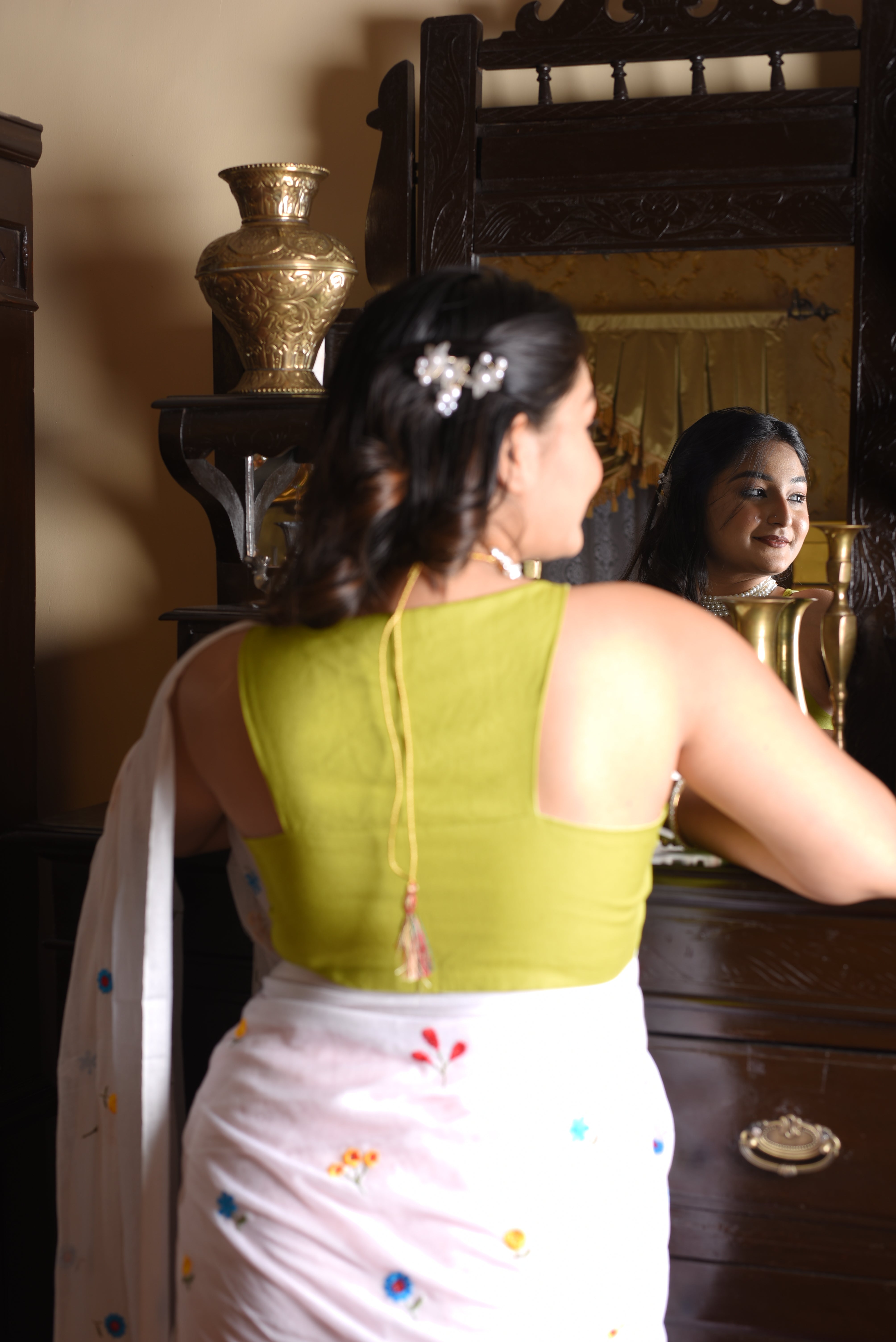 White Mulmul Cotton Embroidery Saree