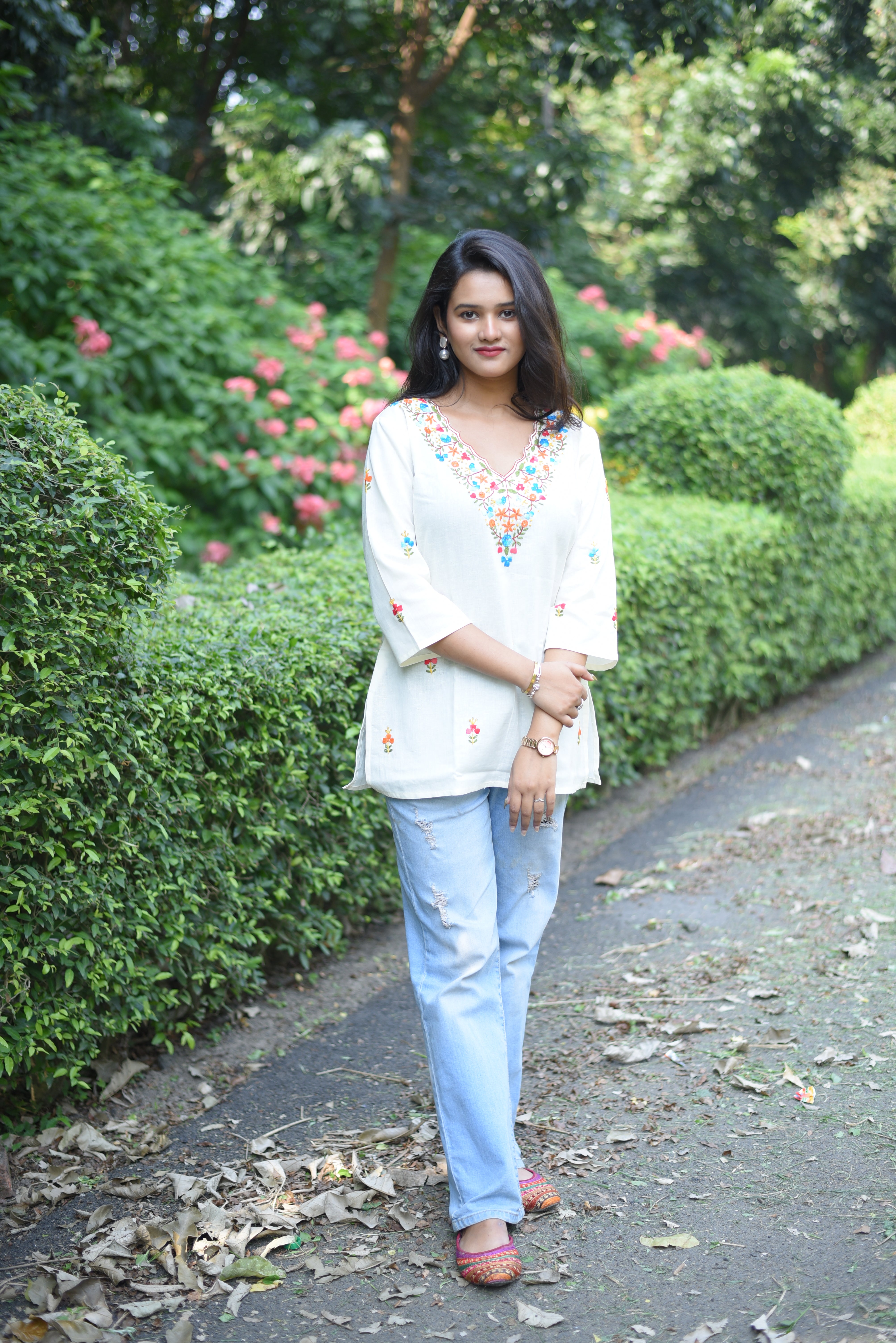Hand Embroidered Off White Cotton Kurti