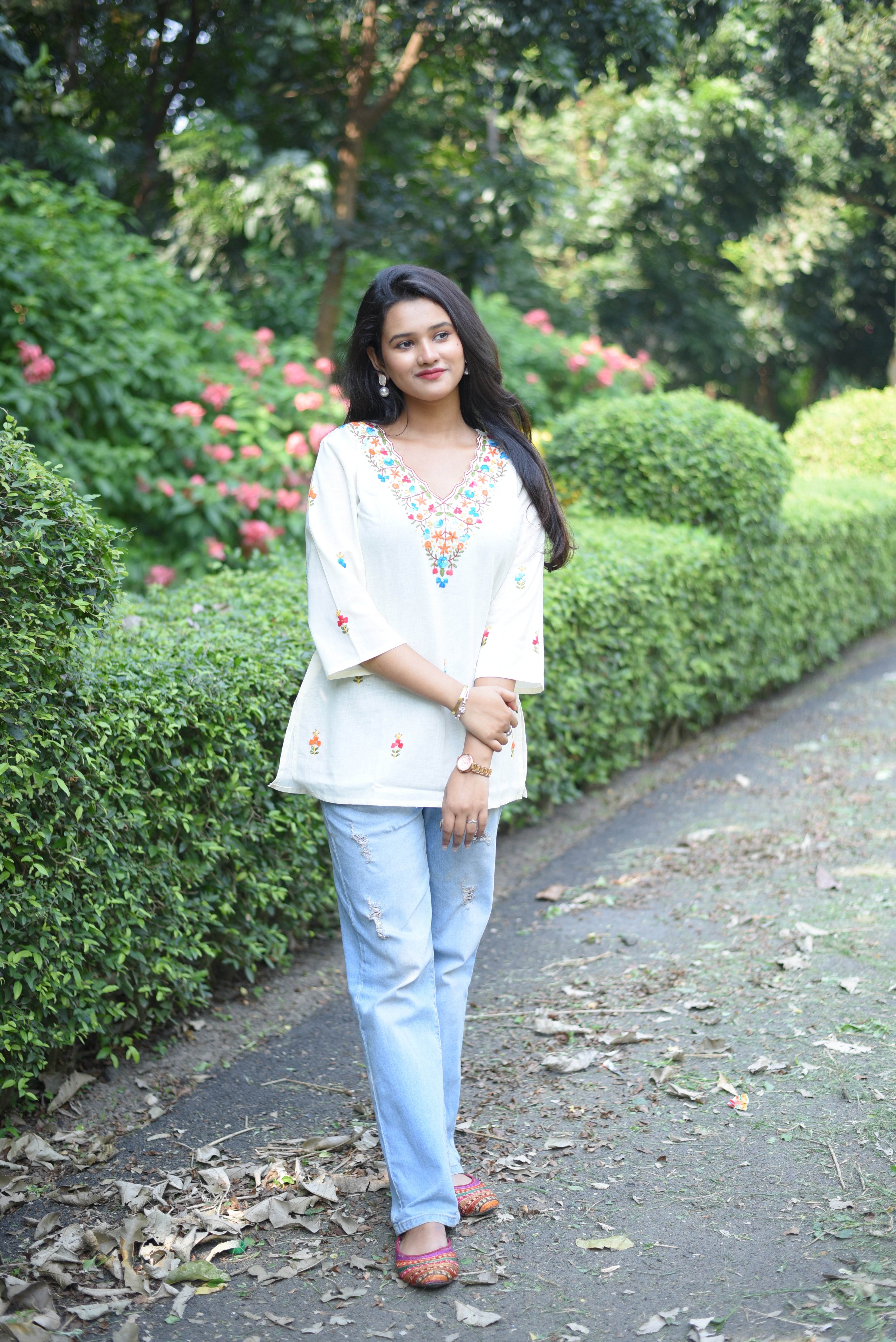 Hand Embroidered Off White Cotton Kurti