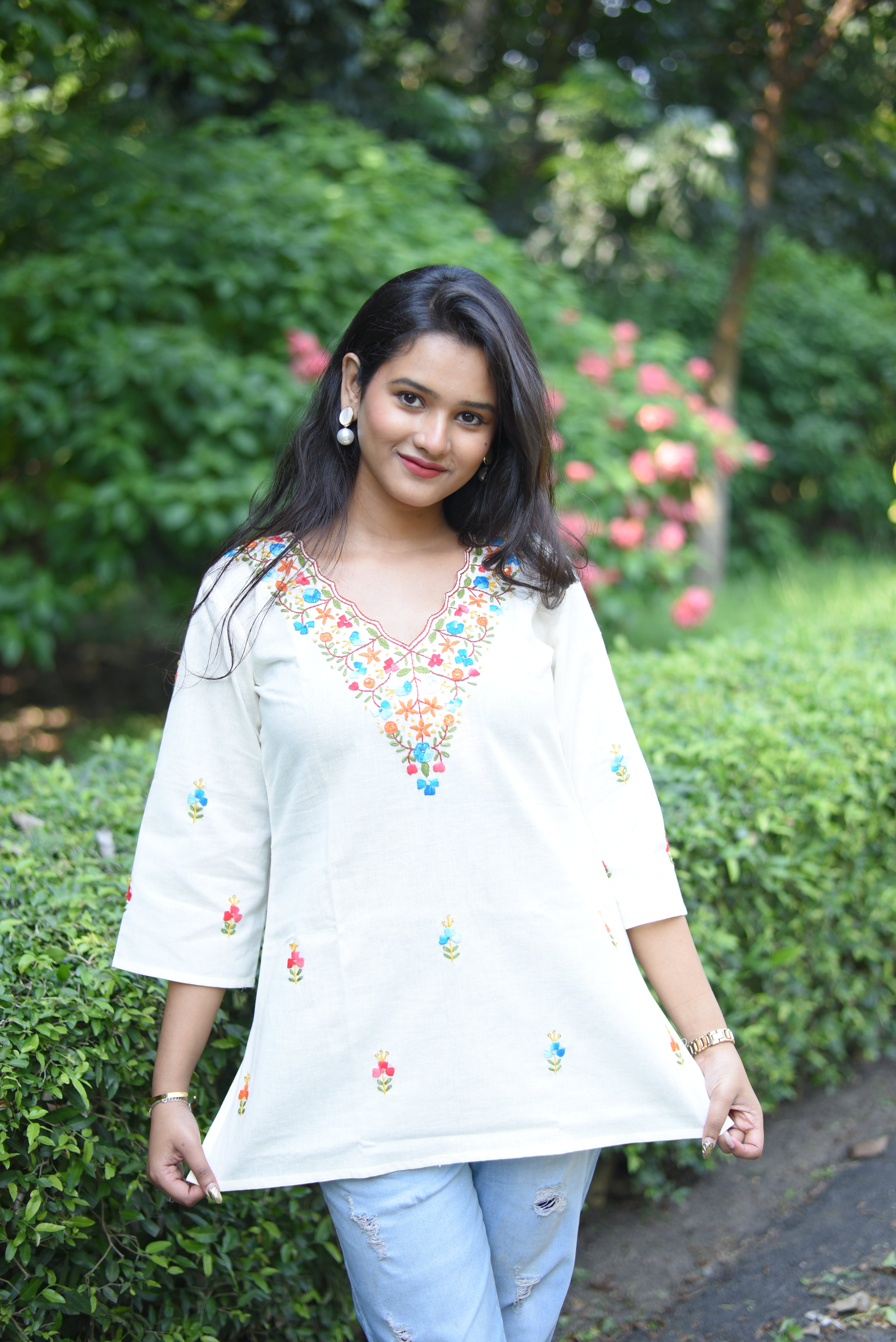 Hand Embroidered Off White Cotton Kurti