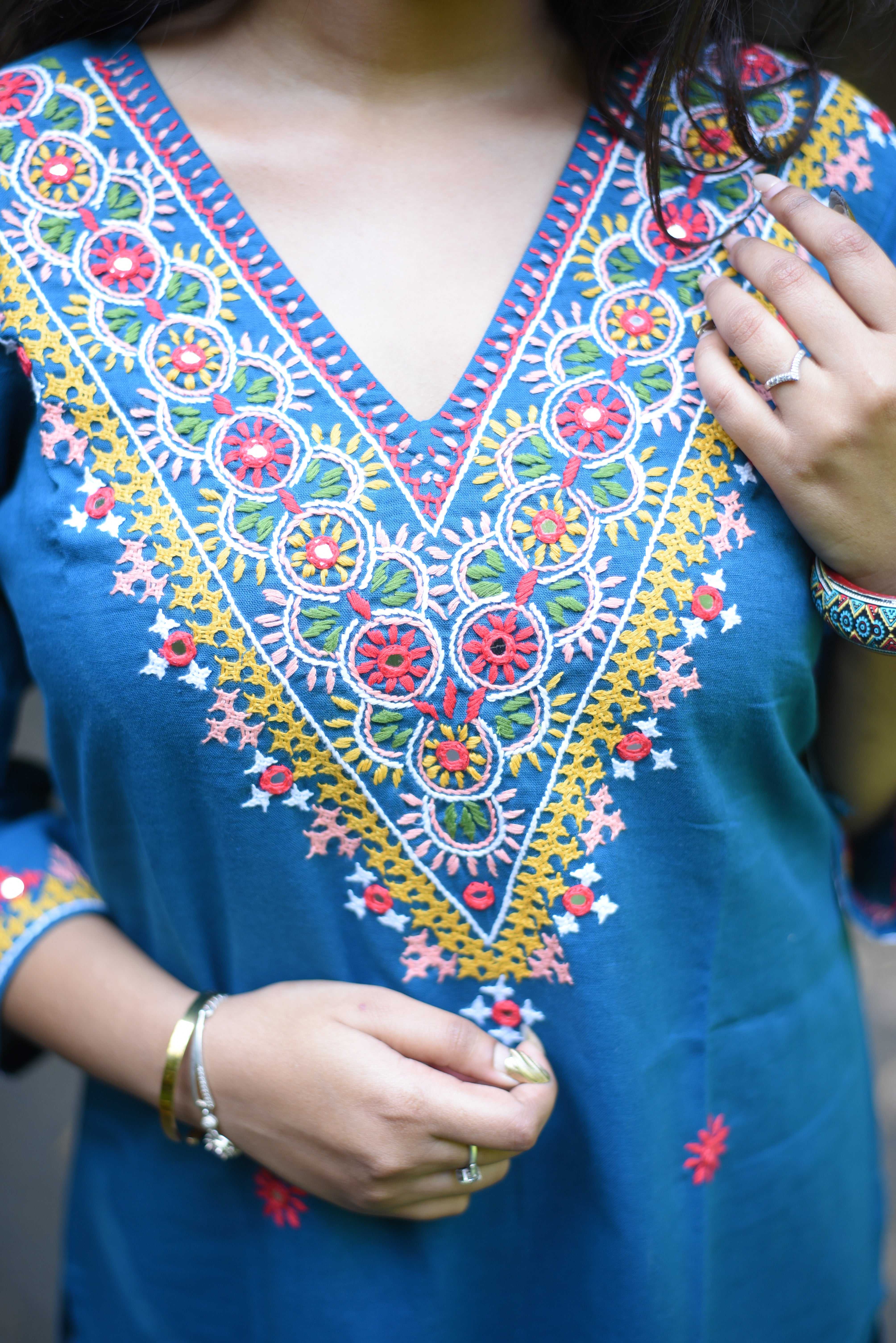 Turquise V Nack Kutch Embroidered Cotton Kurta