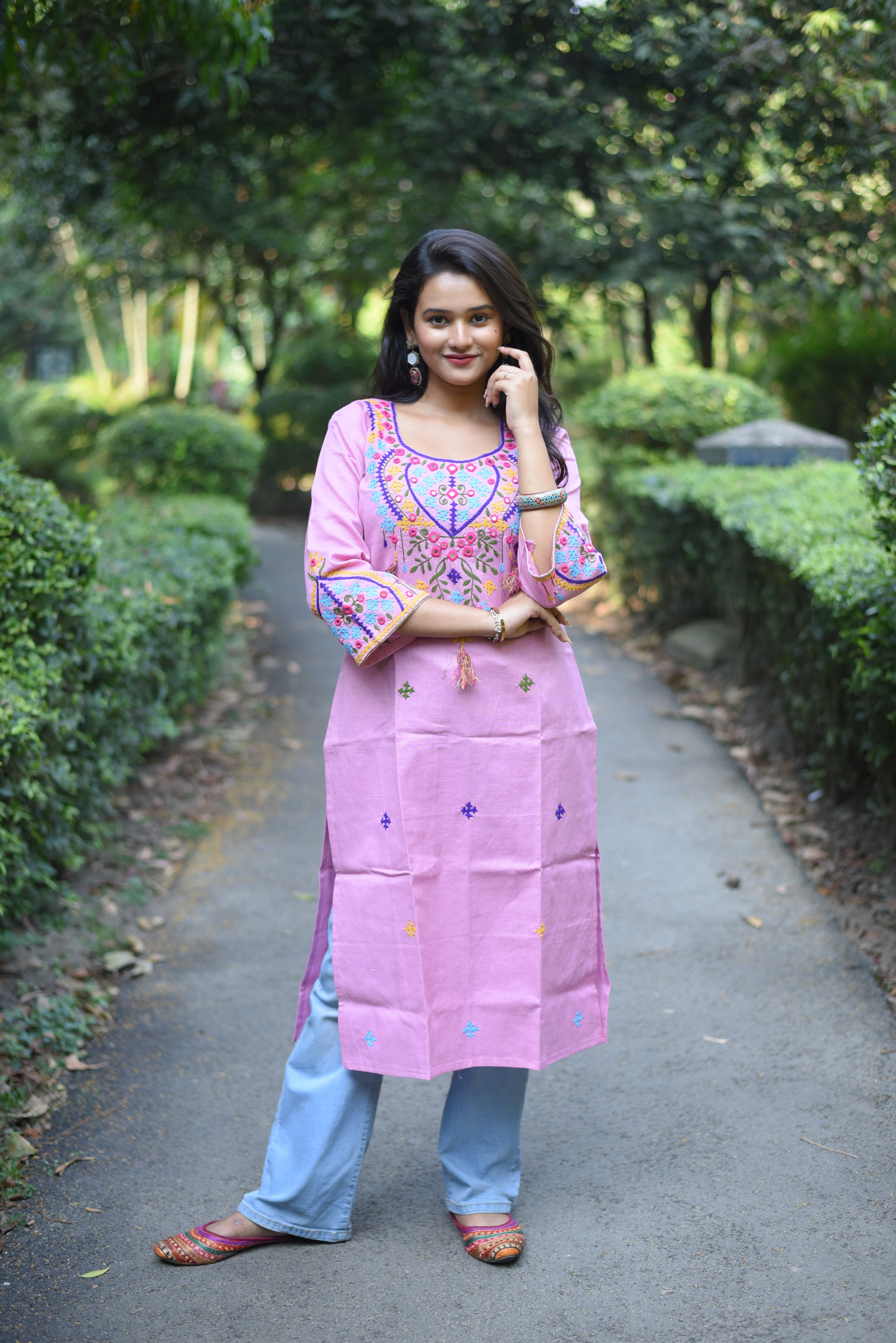 Pink Kutch Embroidery With Mirror Work Cotton Kurta