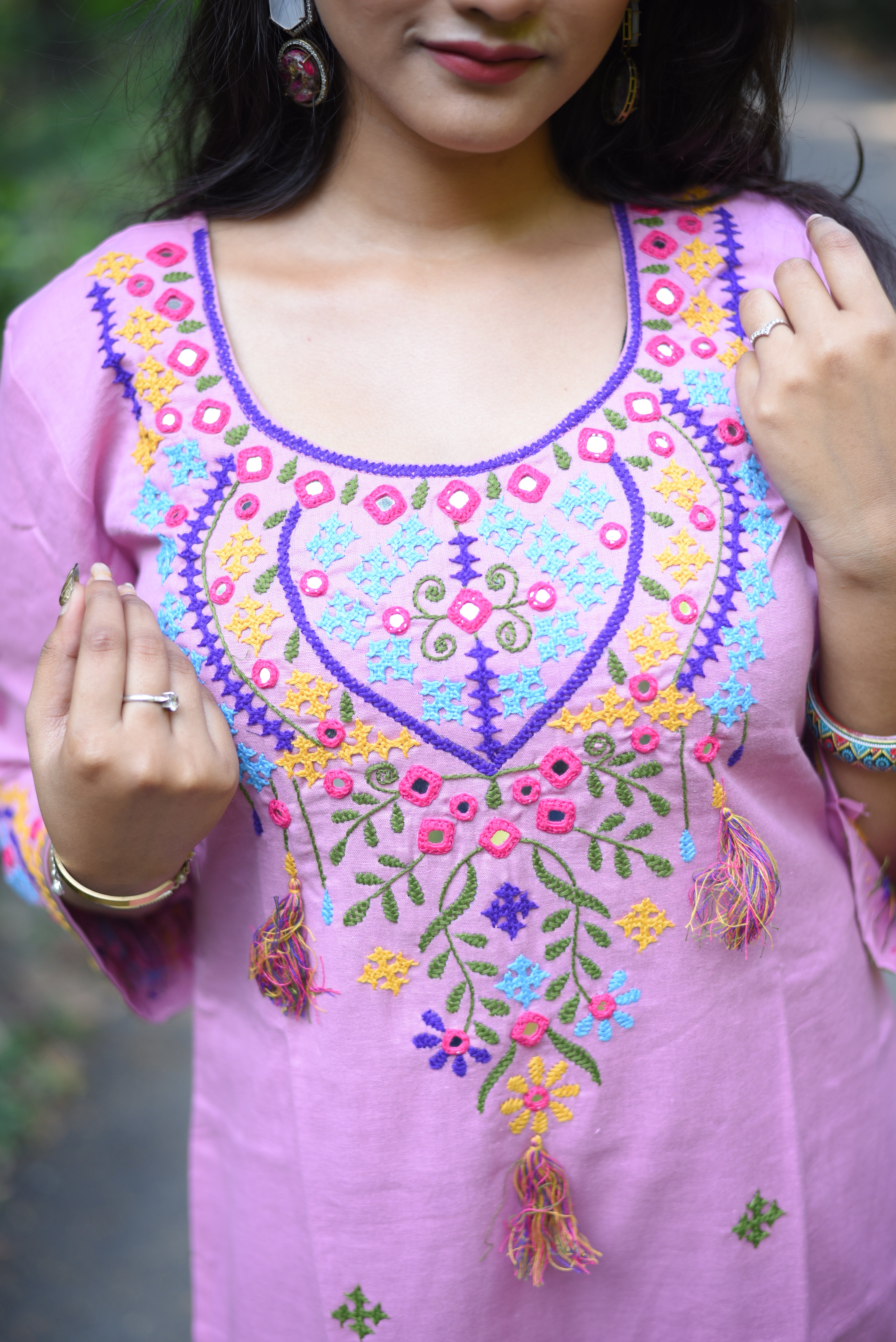 Pink Kutch Embroidery With Mirror Work Cotton Kurta