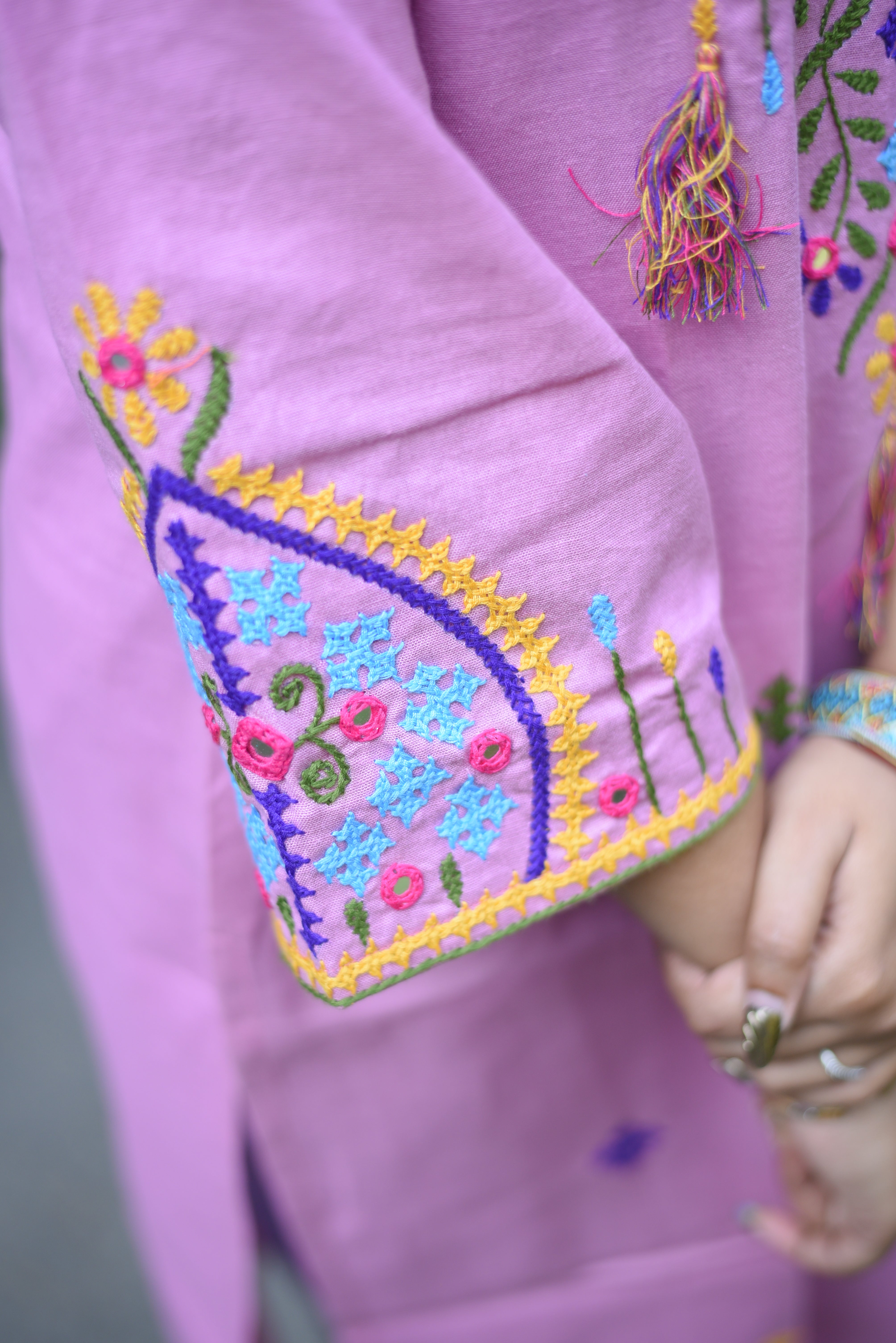 Pink Kutch Embroidery With Mirror Work Cotton Kurta