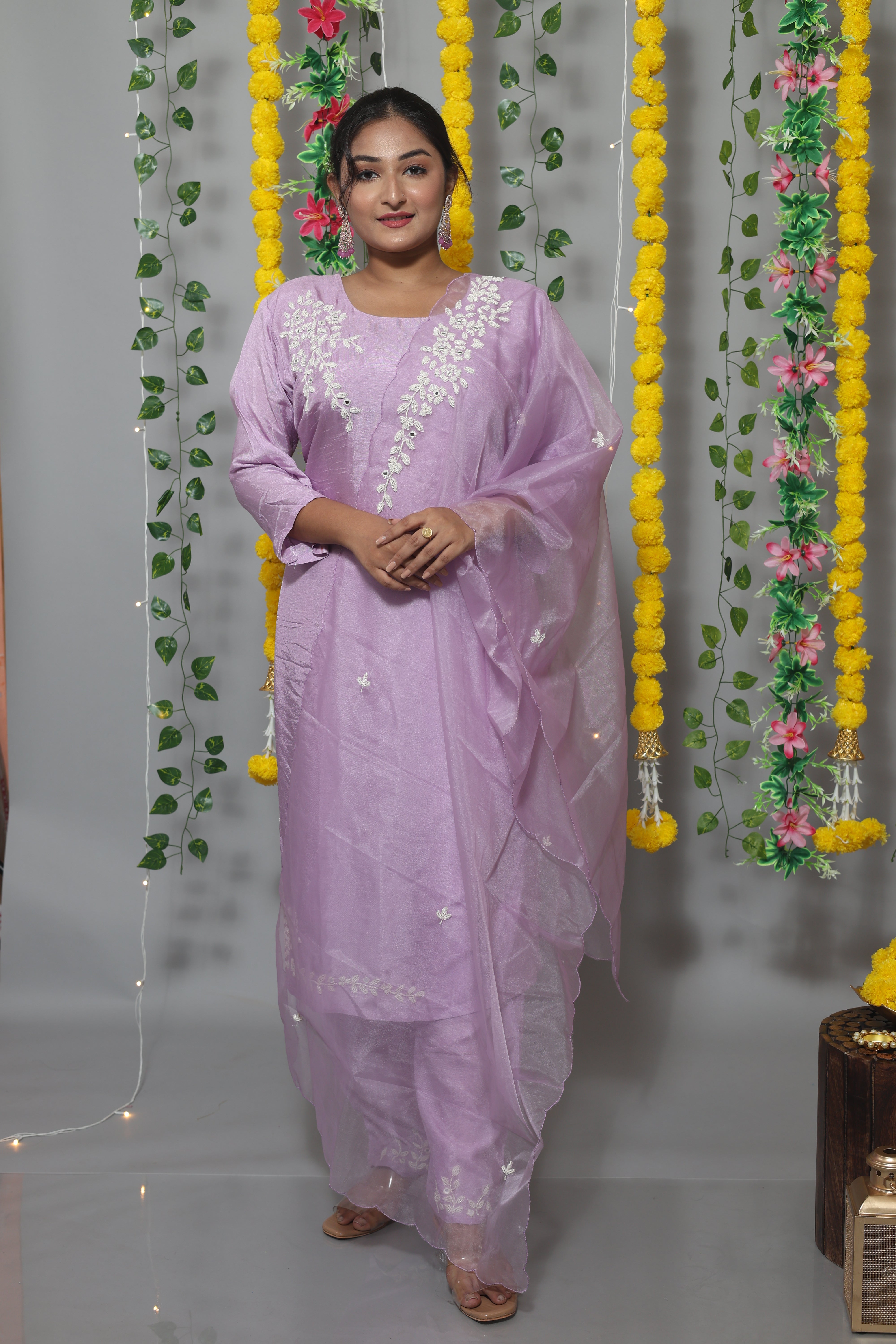 Lilac dola silk suit set featuring beautiful handwork