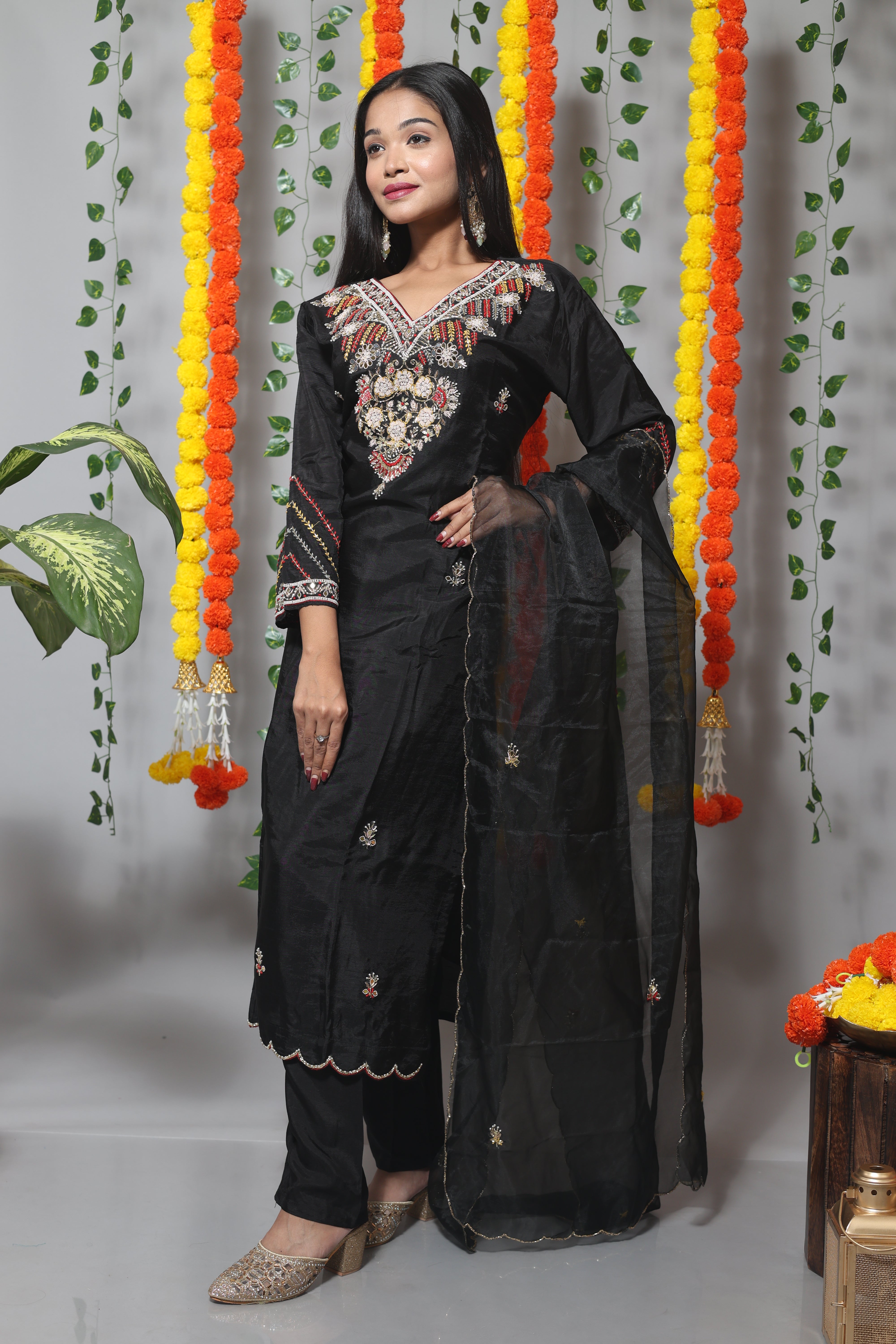 Black Jardosi Dola Silk Suit Set