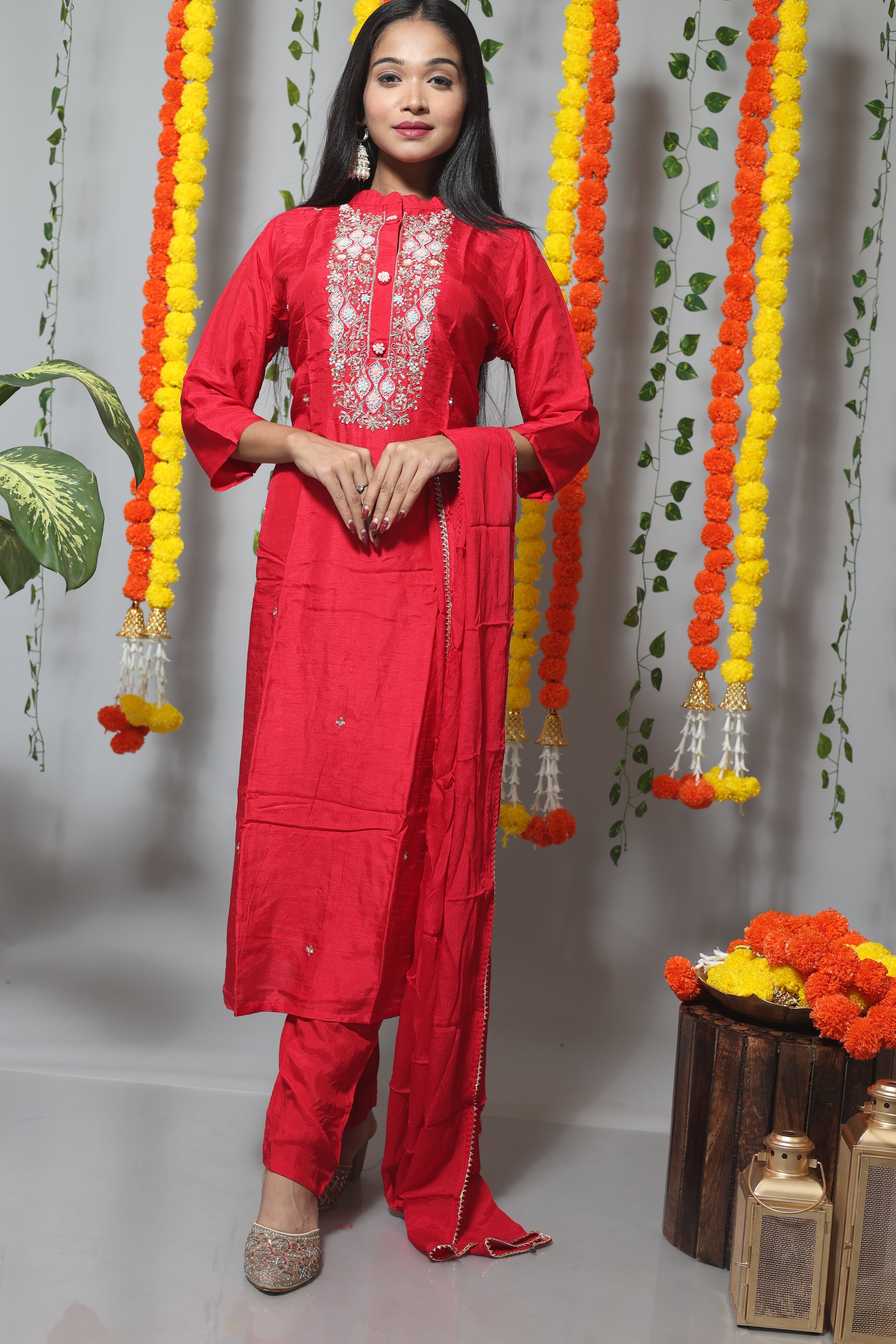 Red dola silk suit set with beautiful handwork