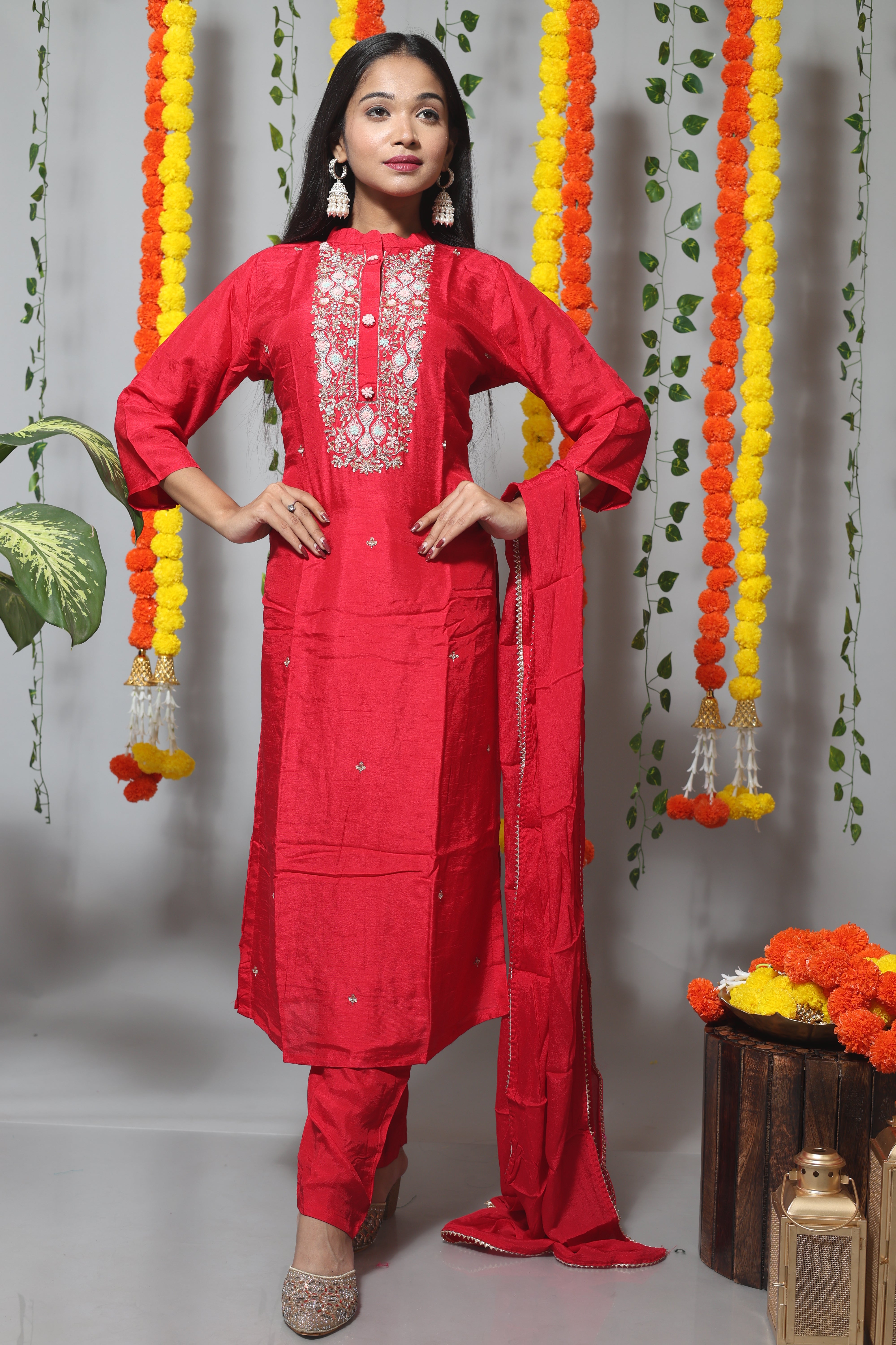 Red Handwork Dola Silk Suit Set
