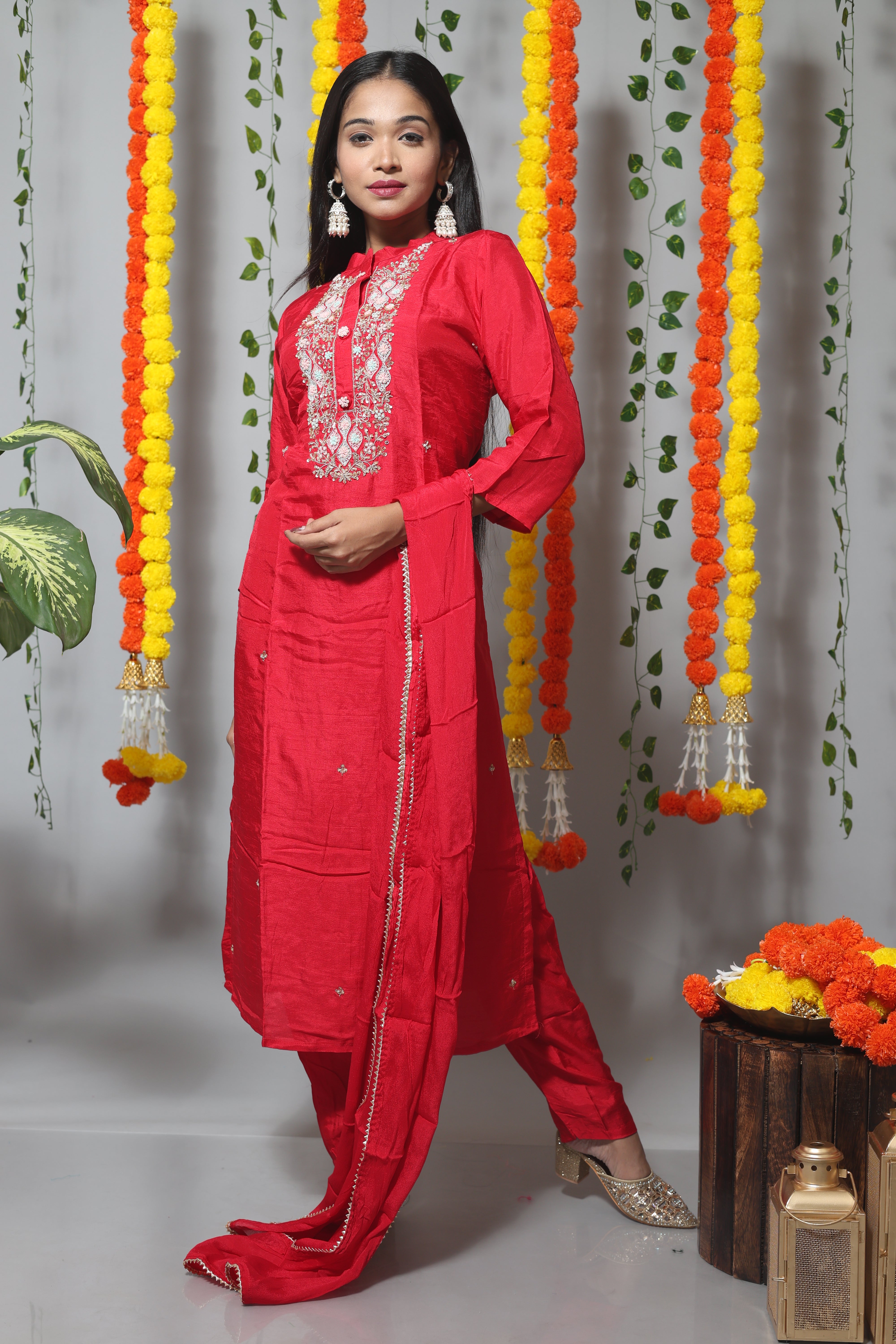Red Handwork Dola Silk Suit Set