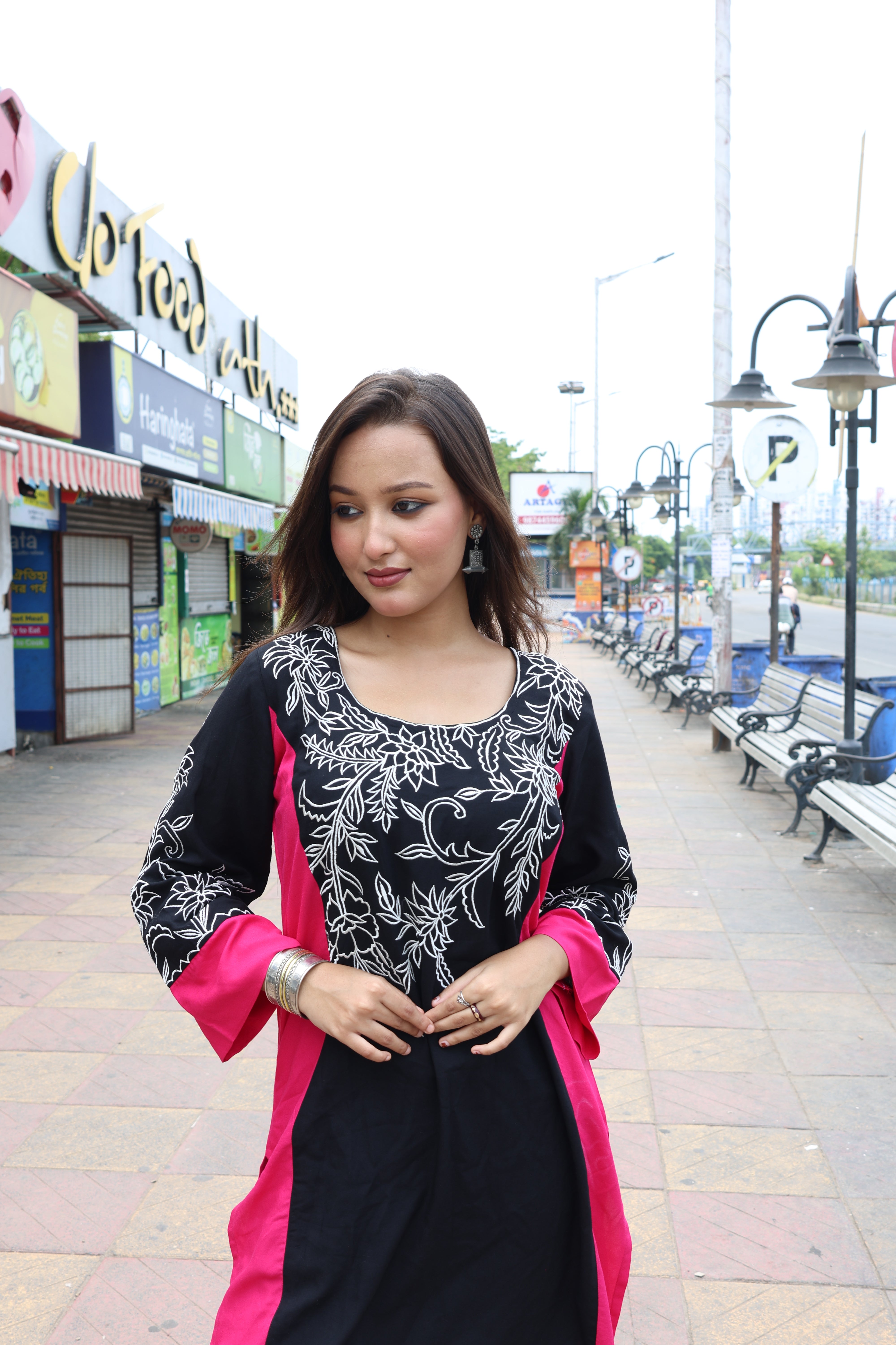Black-Pink Rayon Embroidered Kurta