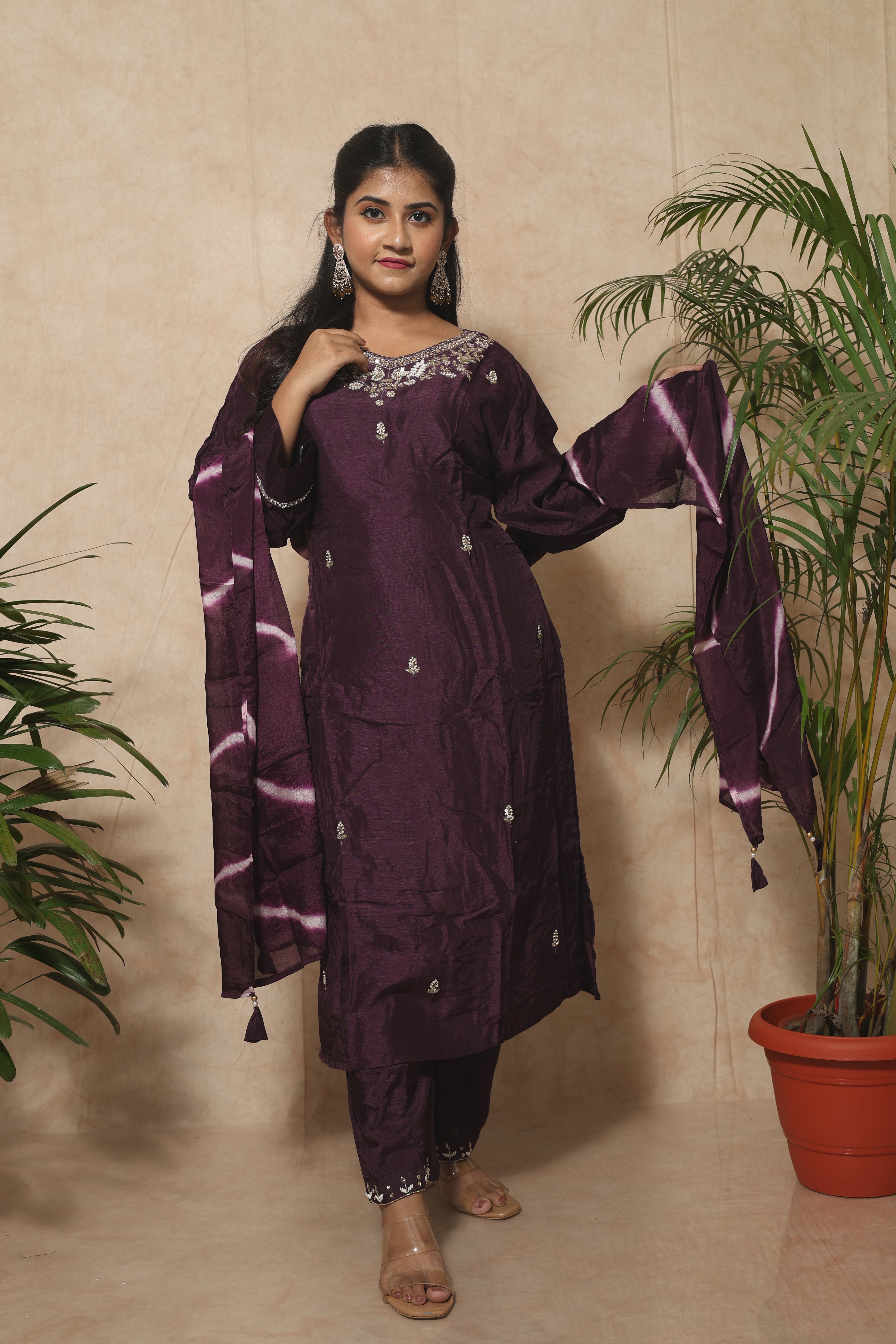 Dola Silk Handwork Suit Set Dark Plum