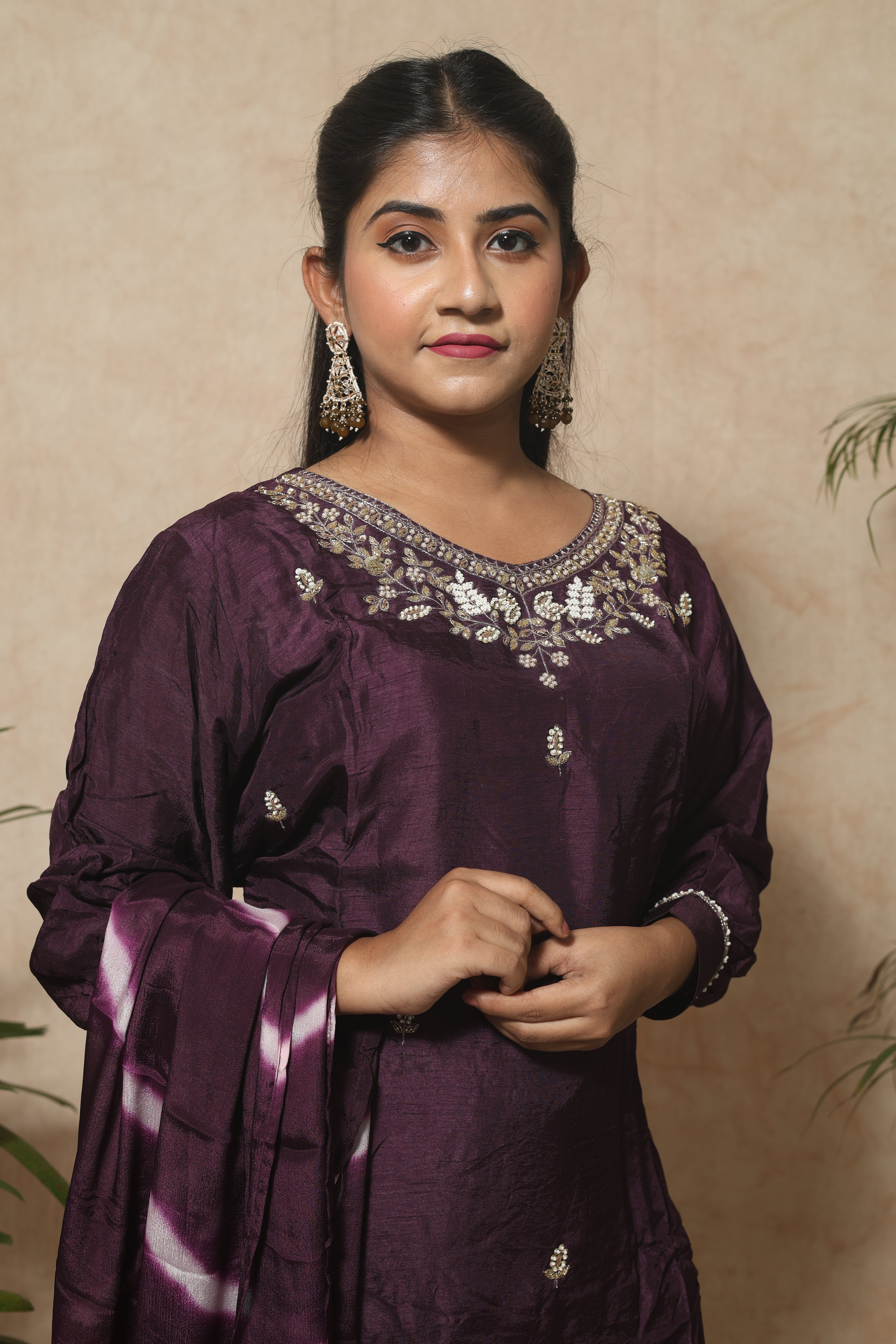Dola Silk Handwork Suit Set Dark Plum