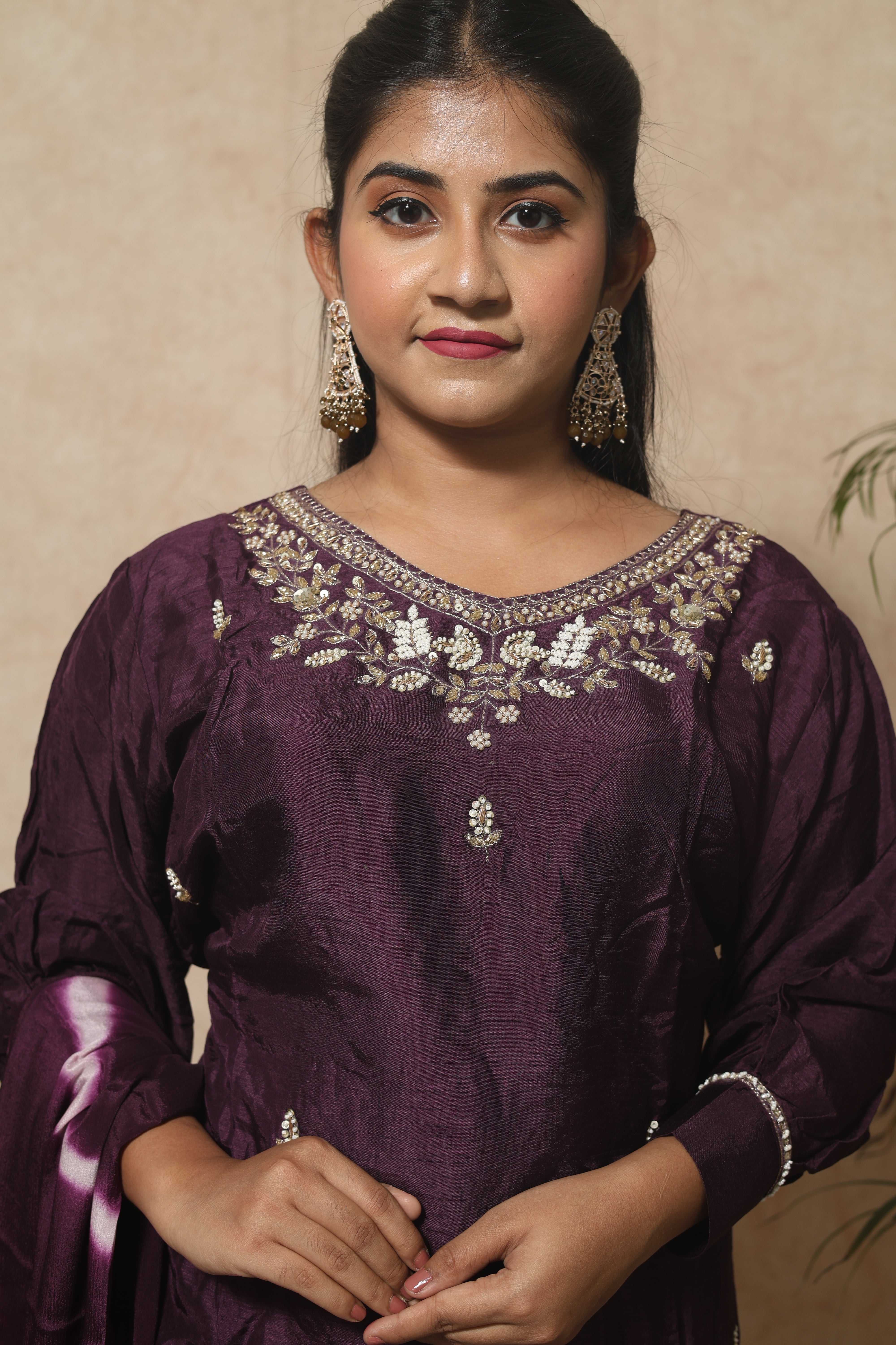 Dola Silk Handwork Suit Set Dark Plum