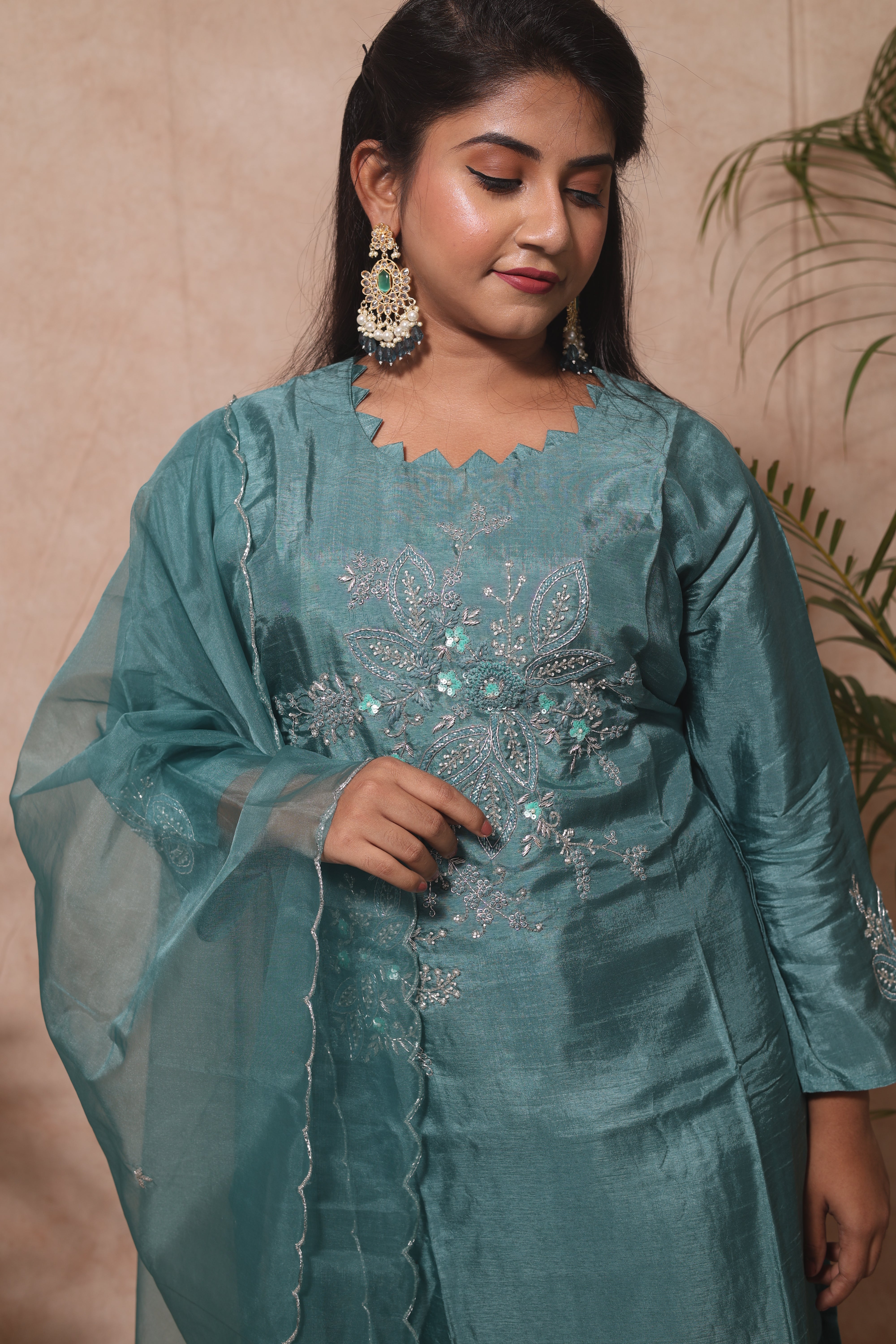 TURQUOISE COLOR DOLA SILK HANDWORK SUIT SET