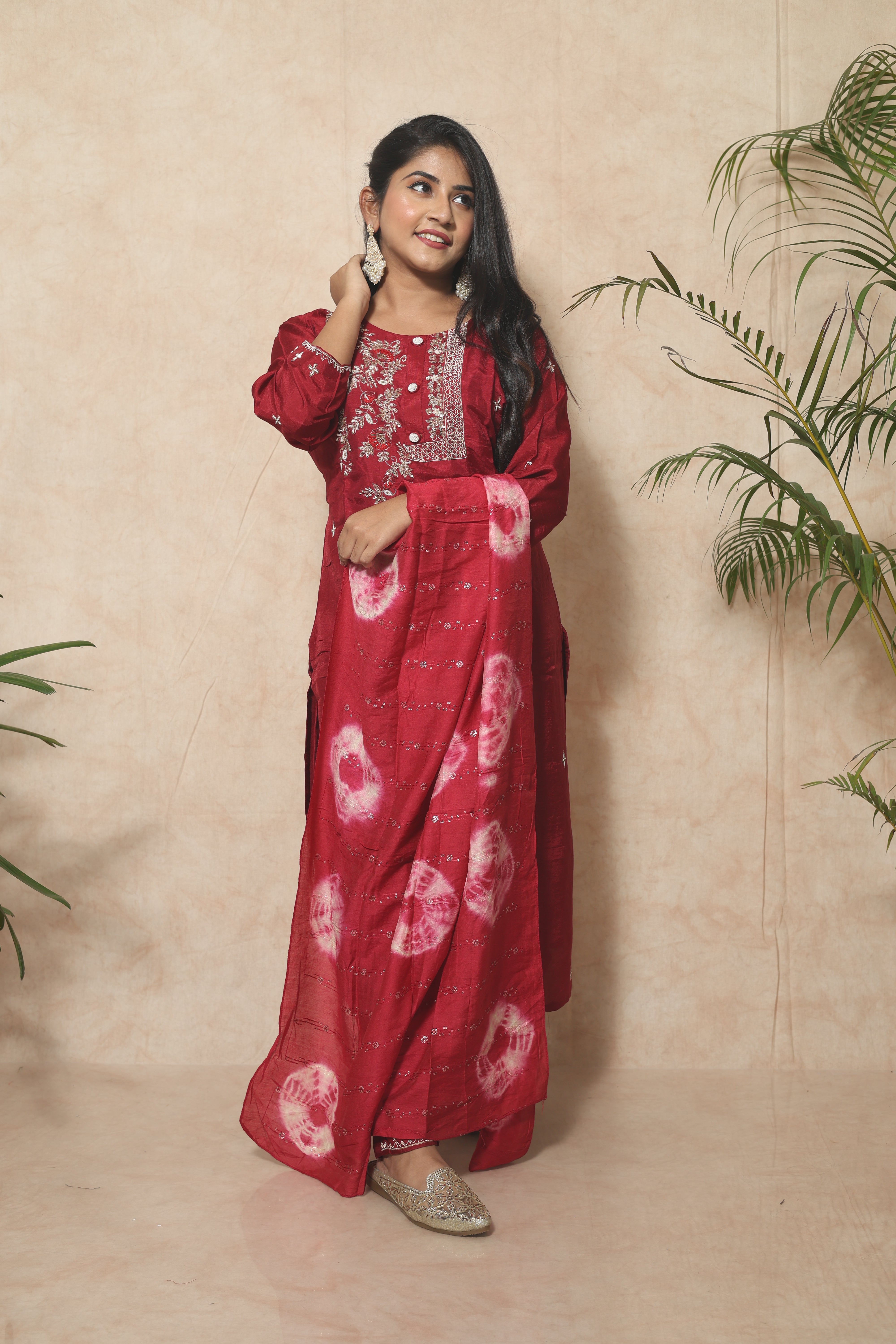 Red Dola Silk Handwork Suit Set