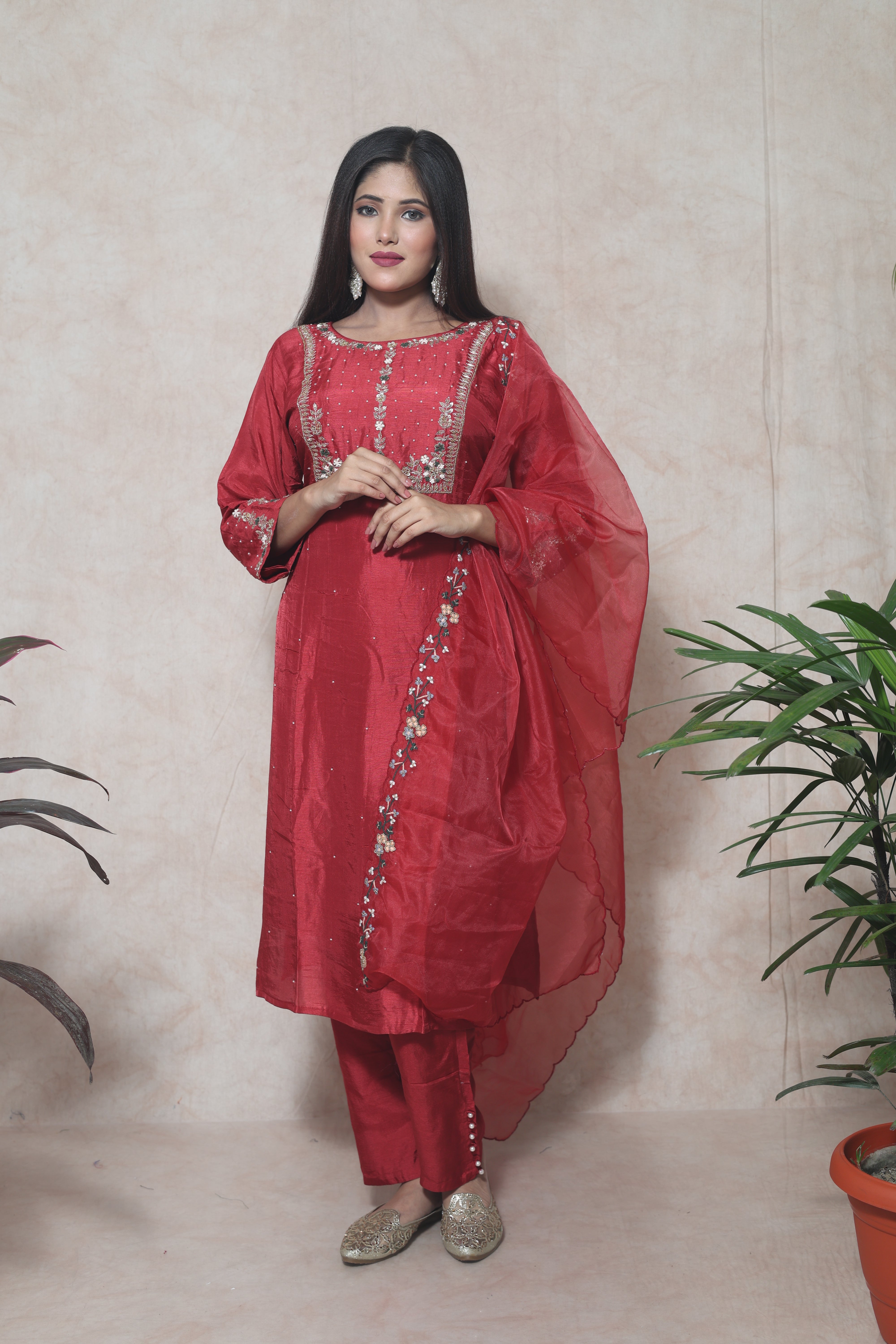 Red Color Handwork Dola Silk Suit Set