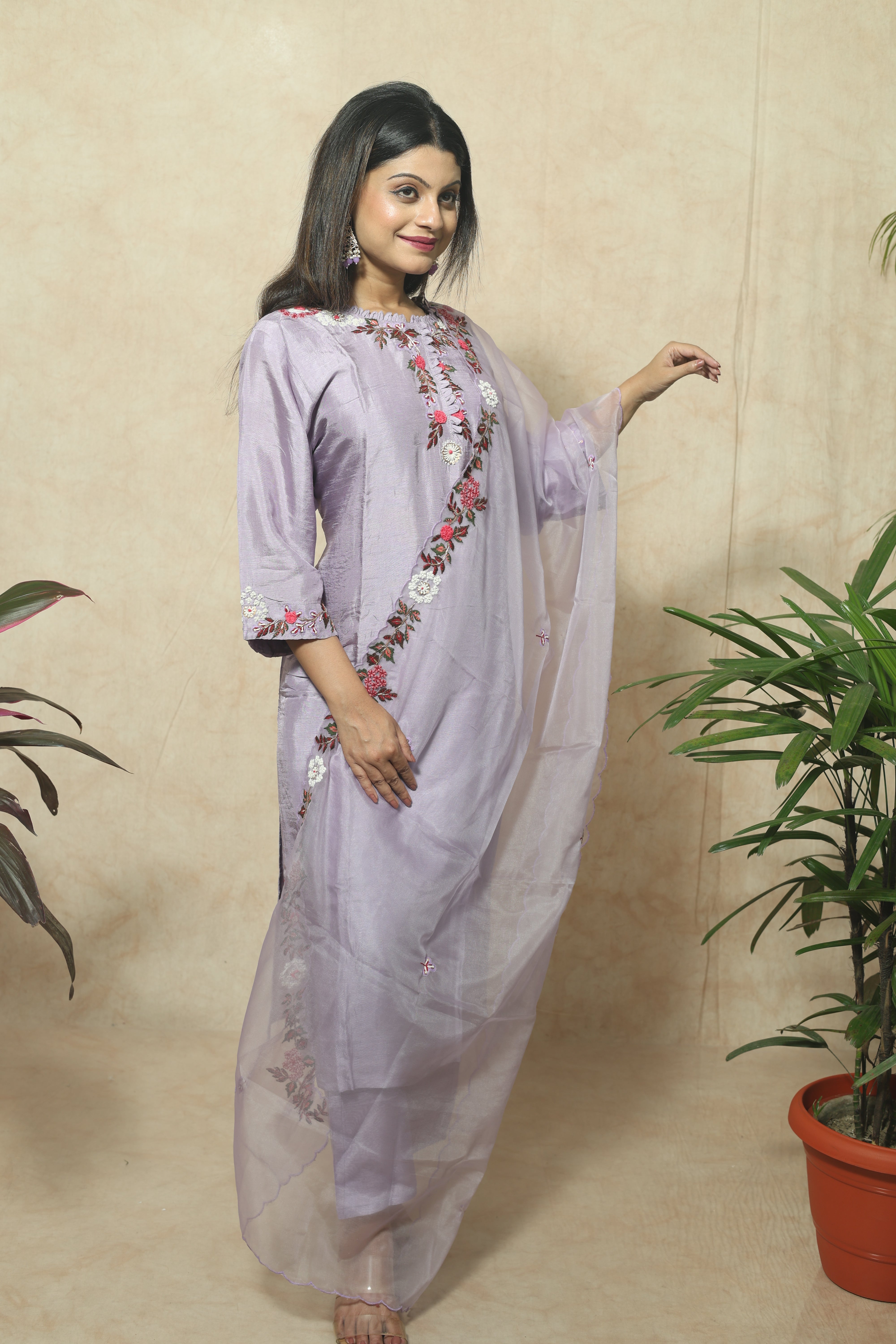 Lavender Color Dola Silk Hand Embroidery Suit Set