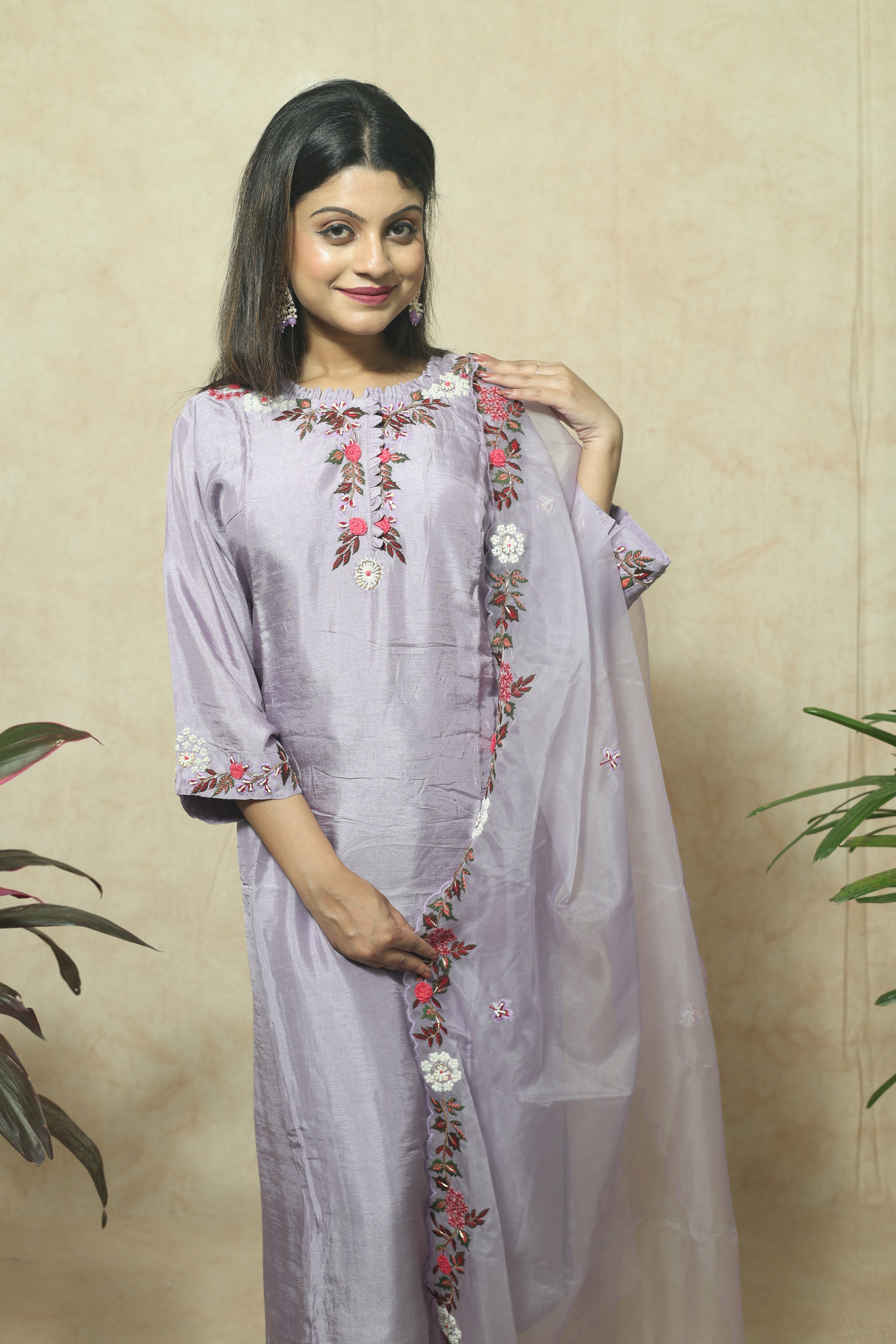 Lavender Color Dola Silk Hand Embroidery Suit Set