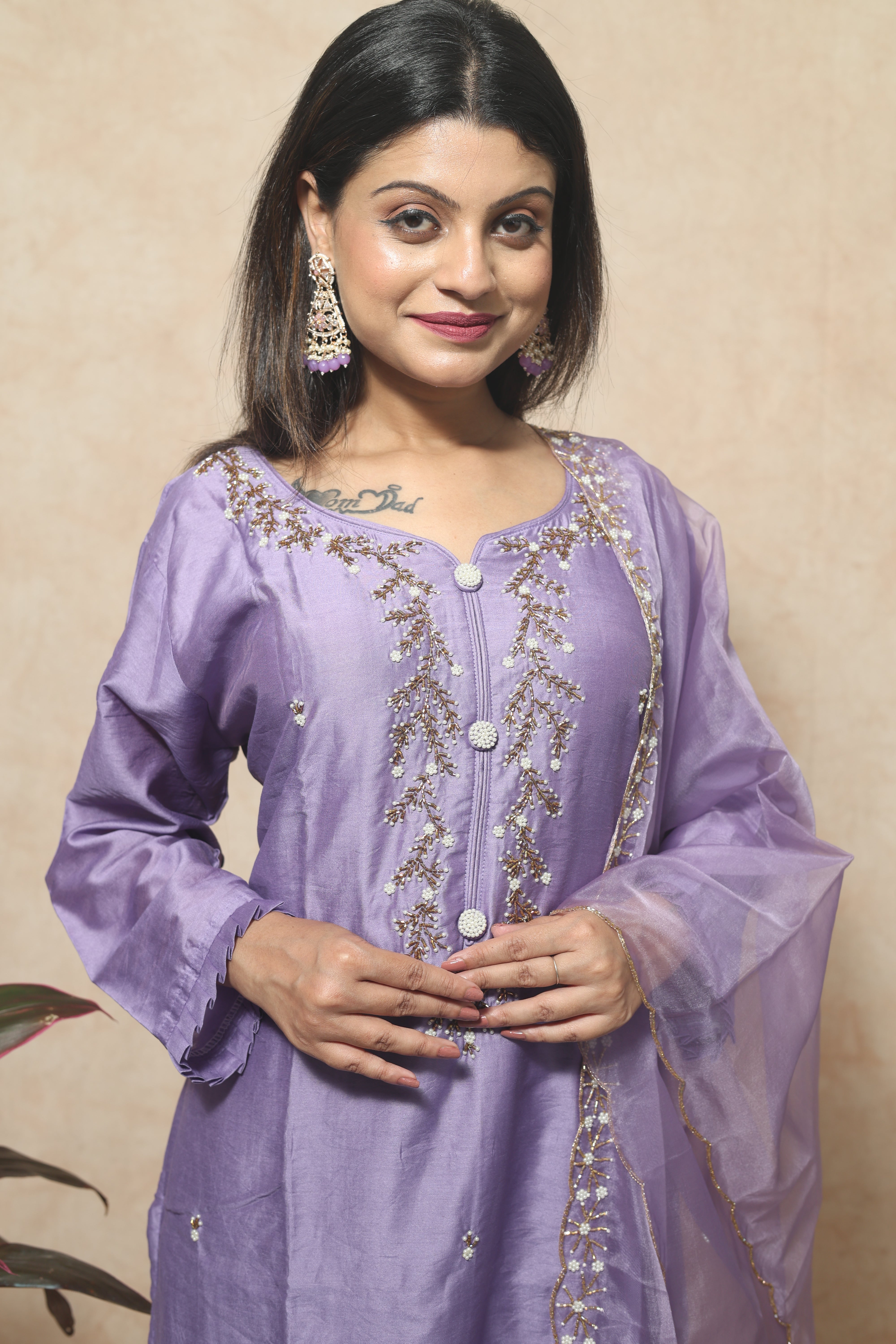 Lavender Color Dola Silk Hand Embroidery Suit Set