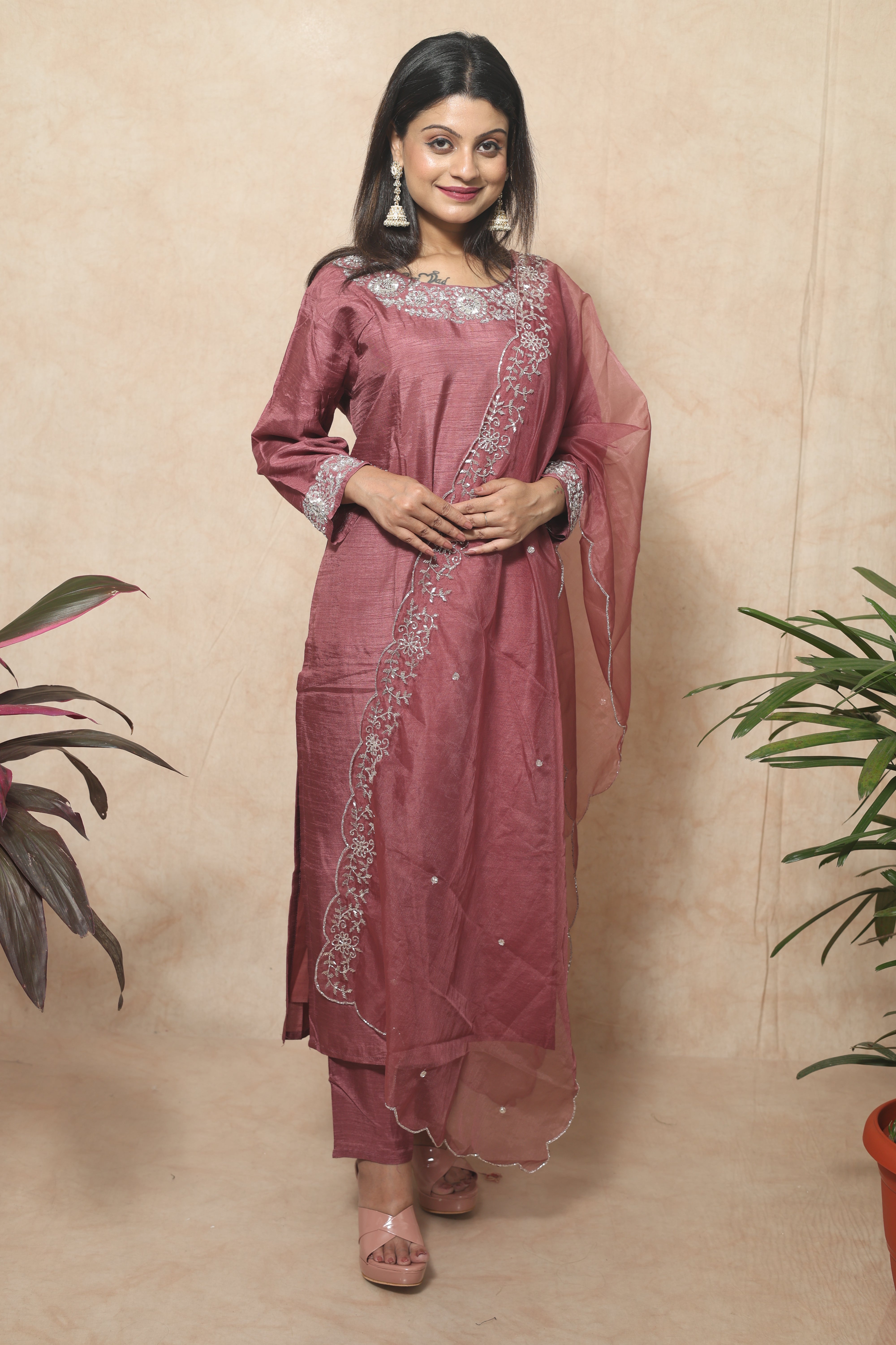 Dusty Pink Color Hand Embroidery Dola Silk Suit Set