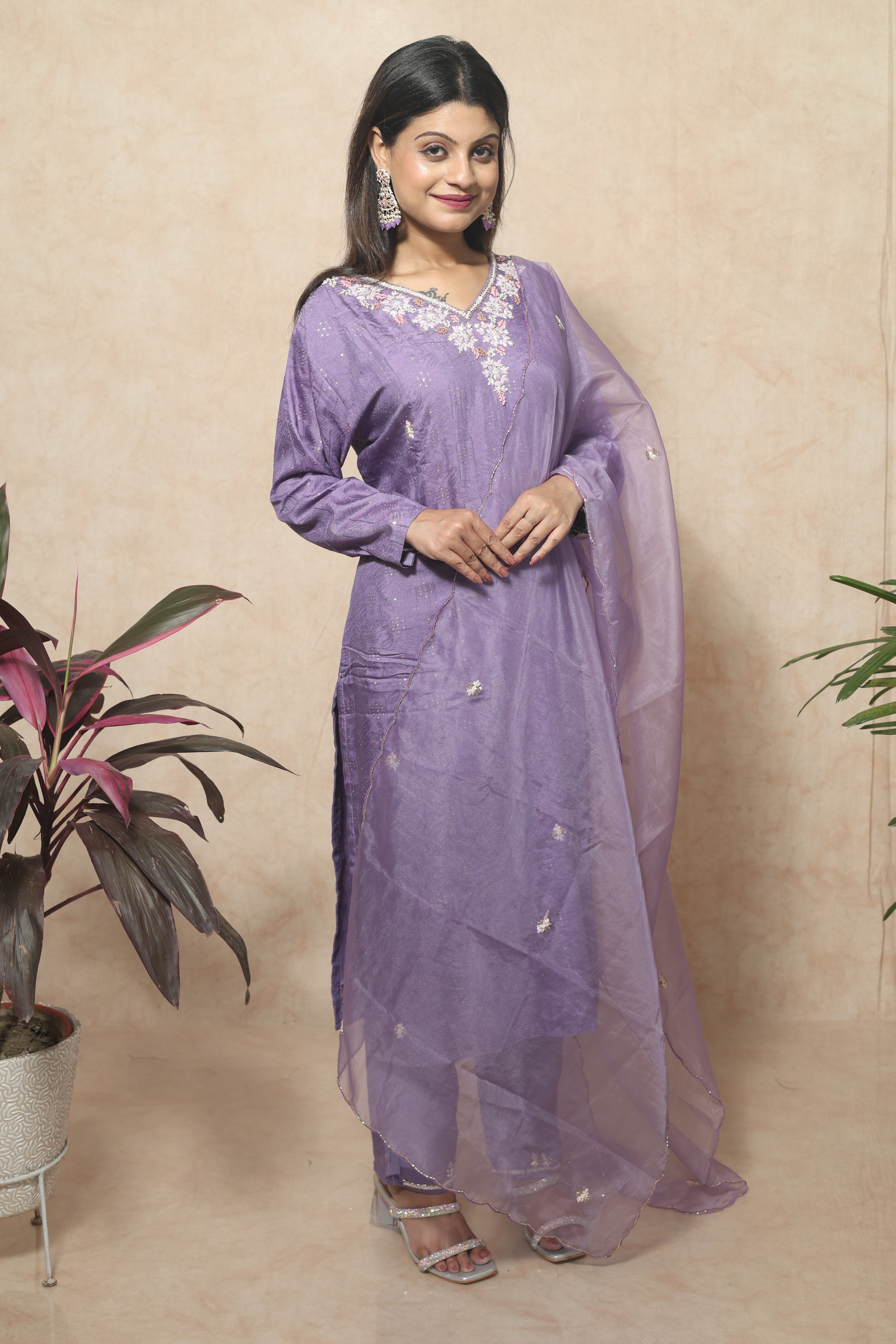 Hand Embroidery Lavender Color Dola Silk Suit Set